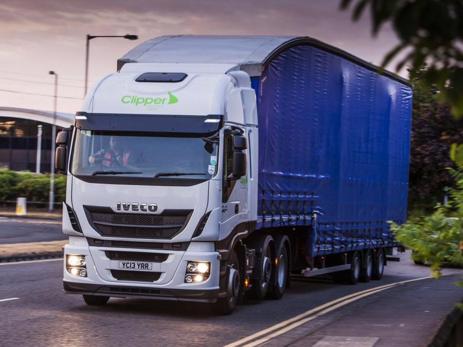  Iveco Stralis Hi-Way 460 6x2 2013 года  (UK) (фото 4 из 8)